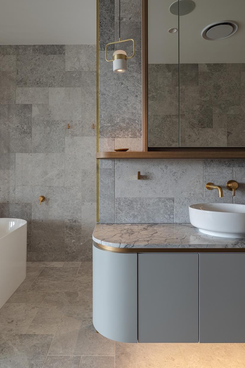 Bathroom vanity in StyleLite Mountain TruMatte, Windsor