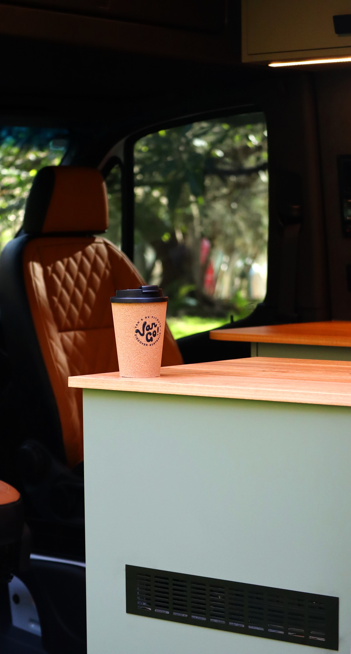 Van-Go-Caravans---Photo-02.jpg