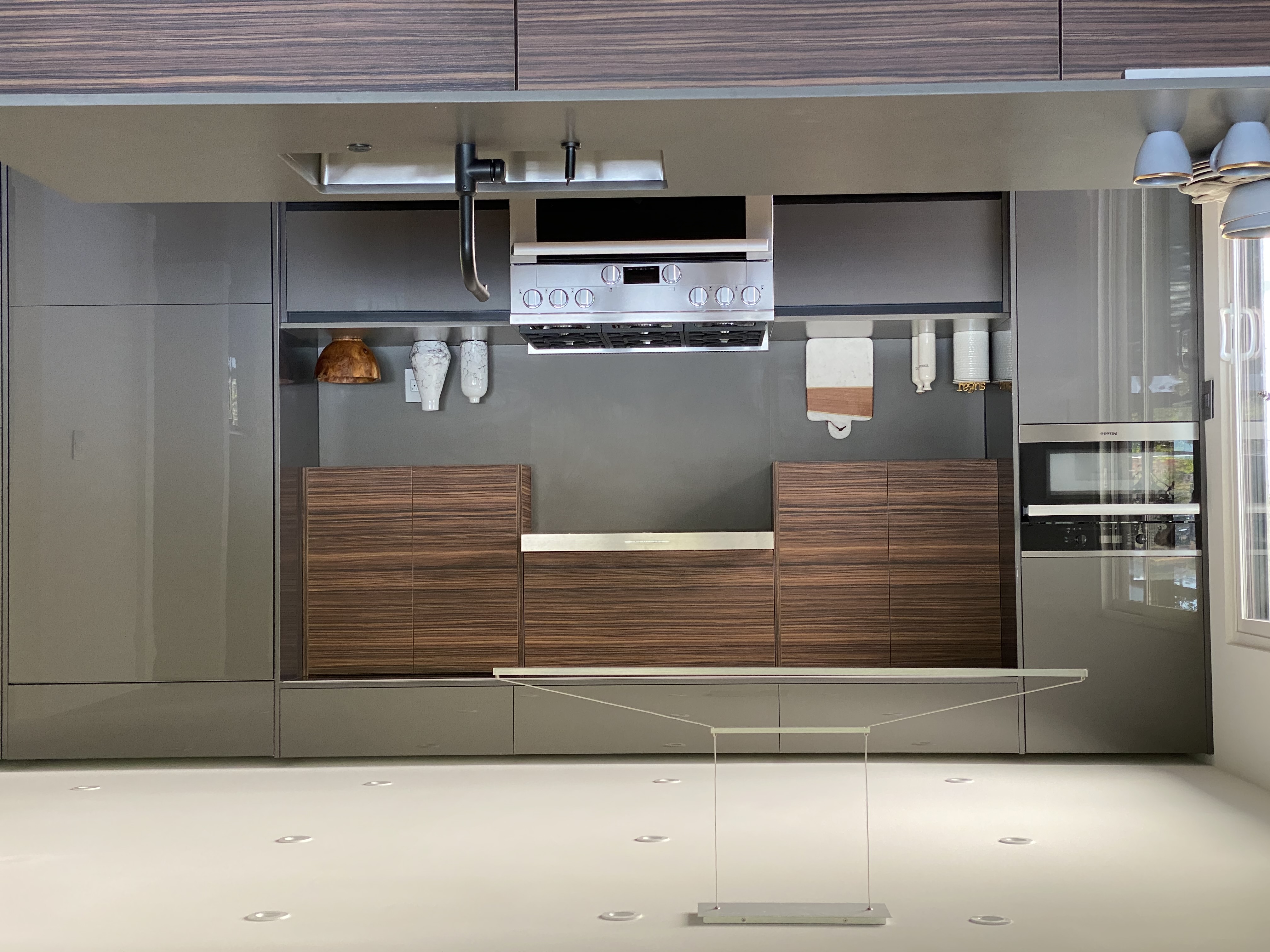 Graphite TruGloss â€” kitchen cabinetry